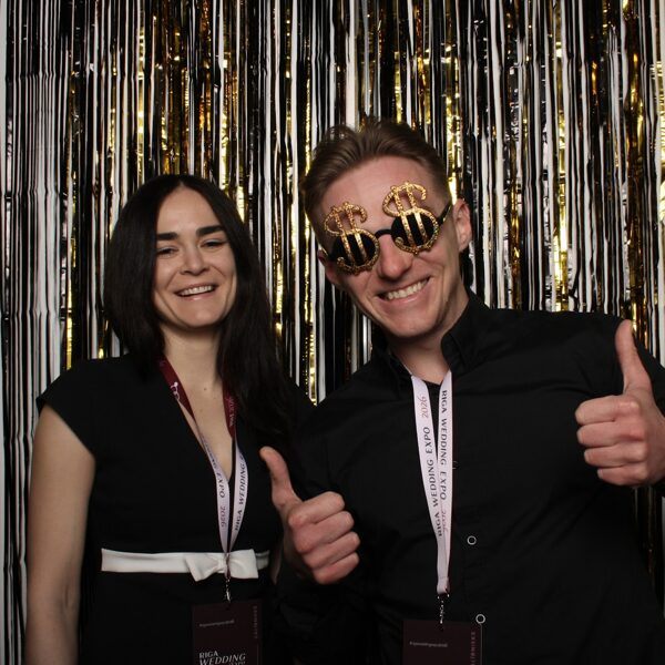 Folija aizkars foto kaste